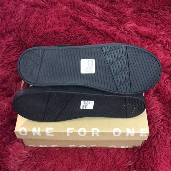 NEW TOMS NEPAL SUEDE BOOTS - Picture 6 of 6